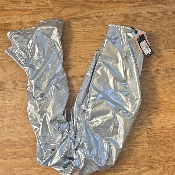 PrettyLittleThing Silver Flare Pants - Picture 6 of 9